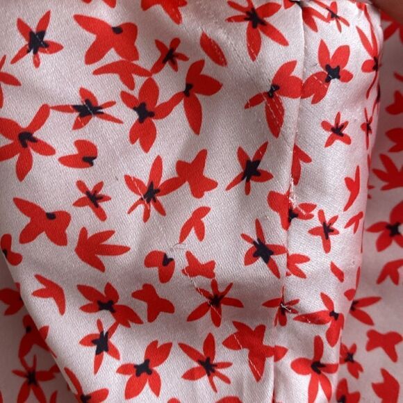 Princess Polly Light Pink Satin Mini Skirt Size 4 - Picture 5 of 8